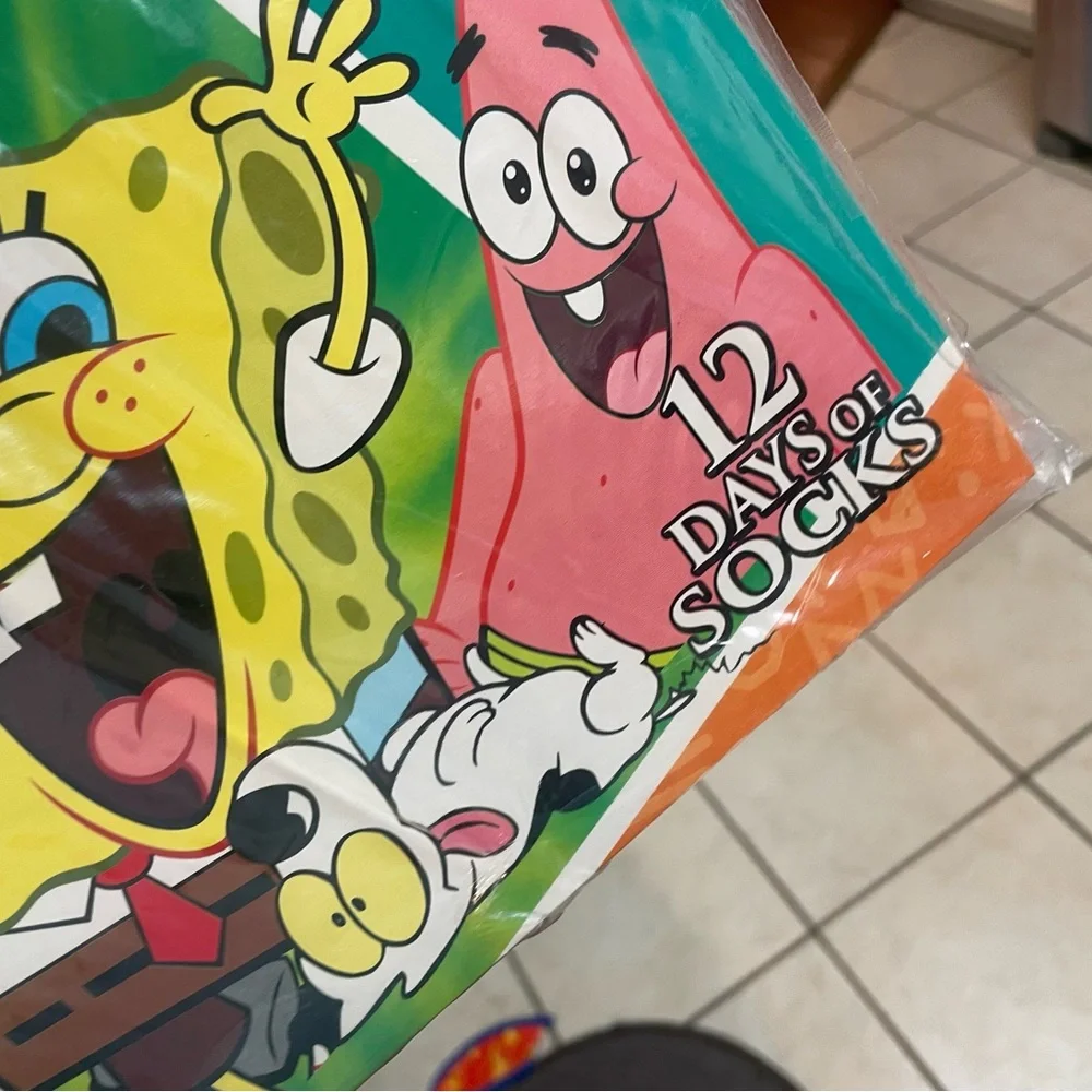 Nickelodeon SpongeBob 12 Days of Socks 4 Crew & 8 Low Cut Socks
